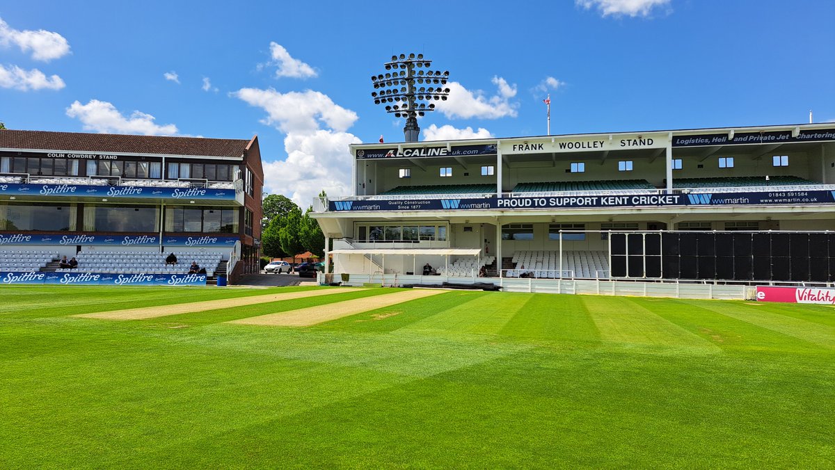 AndyThurogood's tweet photo. First visit to the @Spitfire_Ground since 1981 (the day Charles & Diana were married). Very enjoyable day #scorersview @CricketNotchers :- https://t.co/GZM07rk1i4