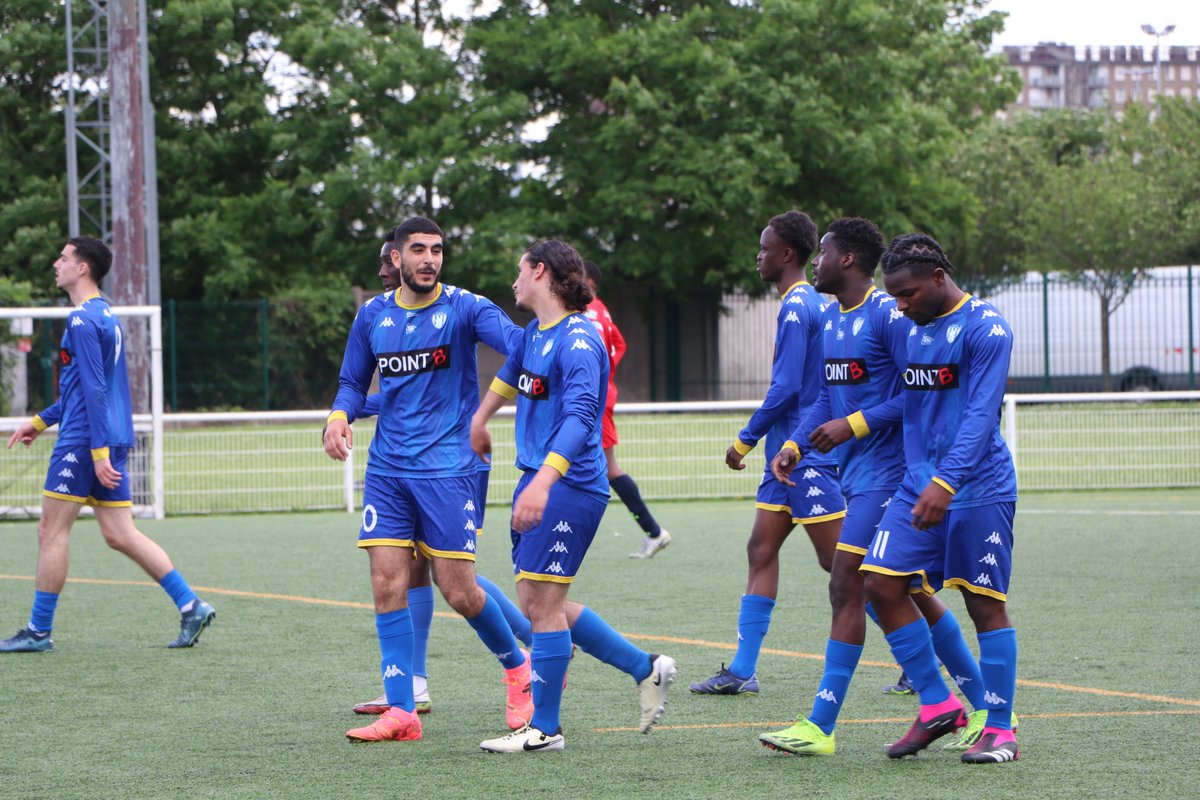 JADrancy tweet media