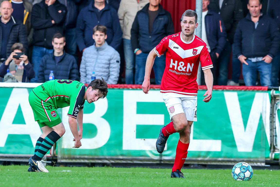 HarkemaseBoys's tweet photo. Einde wedstrijd.
We moeten het zaterdag afmaken in Hoornaar!
#harste 1-1 https://t.co/gNrdeV4AZV
