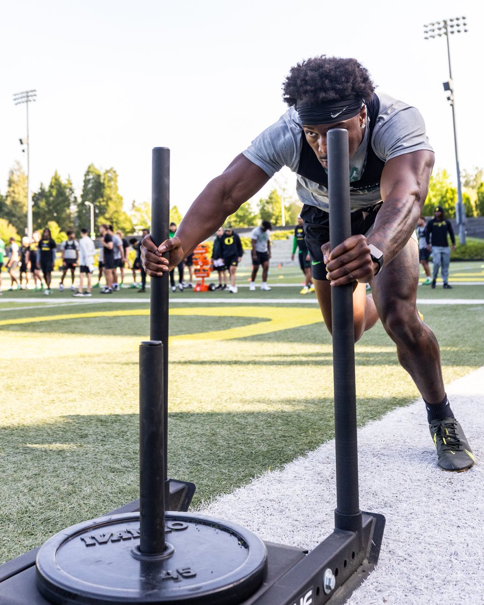 Oregon Football tweet media