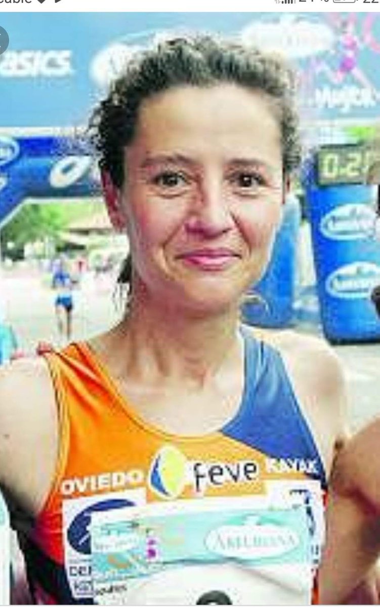 EduMejuto's tweet photo. Esta muchacha natural de Pola de Lena, y afincada hace años en Oviedo,  ha sido hace 15 días CAMPEONA DEL MUNDO, de maratón en Canadà. Ni una sola reseña en prensa ni en informativos......no entiendo nada. Bravo Esther. https://t.co/qW1VEPGwWs