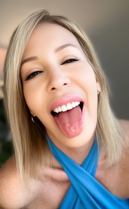 Aahhh! Got something for me? 😜XOXO 💋 #tongue #ready #wednesday #MidweekMotivation #onlyfans #onlyfansgirl<a href="/tag/tongue"class="tags">#tongue</a><a href="/tag/ready"class="tags">#ready</a><a href="/tag/wednesday"class="tags"><span>#wednesday</span></a><a href="/tag/midweekmotivation"class="tags"><span>#midweekmotivation</span></a><a href="/tag/onlyfans"class="tags"><span>#onlyfans</span></a><a href="/tag/onlyfansgirl"class="tags"><span>#onlyfansgirl</span></a>