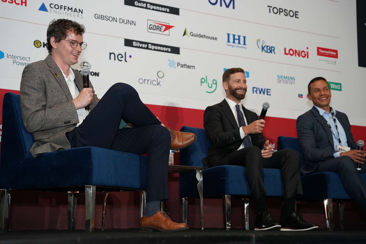 AAPA (@aapaseaports) on Twitter photo On behalf of our ports, AAPA is glad to partner with influential organizations to expand the reach of our industry. Thank you to <a href="/HydrogenLeaders/">World Hydrogen Leaders</a> and American Home Furnishings Alliance for inviting our President & CEO, Cary S. Davis, to add value to your events. <a href="/AHFANews/">American Home Furnishings Alliance</a> #WHNA On behalf of our ports, AAPA is glad to partner with influential organizations to expand the reach of our industry. Thank you to <a href="/HydrogenLeaders/">World Hydrogen Leaders</a> and American Home Furnishings Alliance for inviting our President & CEO, Cary S. Davis, to add value to your events. <a href="/AHFANews/">American Home Furnishings Alliance</a> #WHNA