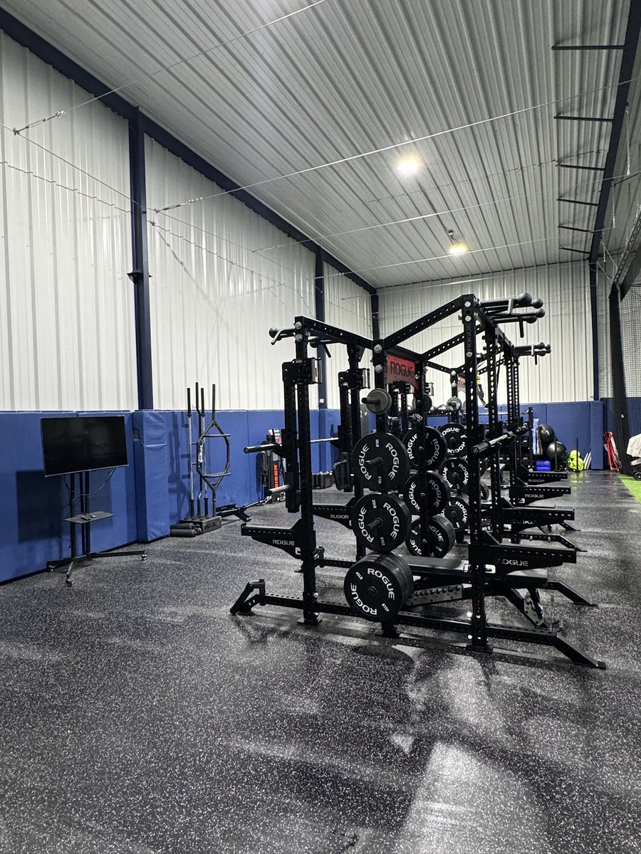 TalleyPerform's tweet photo. Our state-of-the-art 22,000 square foot facility is now complete!

All renovations are done:
• Basketball court removed ✅
• 4 new cages, new turf, and nets installed ✅
• Brand new Rogue weight room ✅

We are thrilled with the results! Come train with us at https://t.co/cUxAaNvbCv.