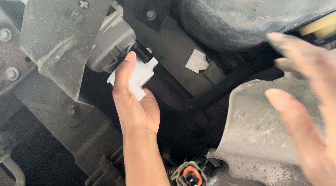 engineerklee's tweet image. Fixed the small EVAP system leak by replacing the leak detection pump and the “check gas cap” message went away 🙌🏾 this is the coolest journey God has been taking me on. I’ve never been under a car let alone have done car repairs a day in my life! God is just the coolest 🤍