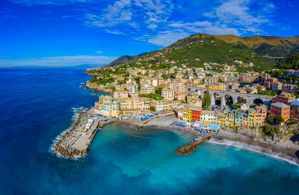 Dreaming of finding your literary voice in Italy with the Graduate Center's Writers' Institute? We're pleased to announce that the deadline for the 2025 summer intensive in Bogliasco, Italy, has been extended to June 15. Find out more: gc.cuny.edu/writers-instit…
