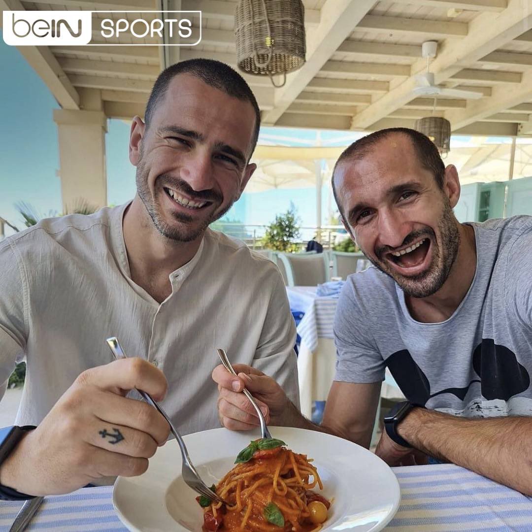 Happy retirement @bonucci_leo19 👏 Time to enjoy some pasta with your best mate @chiellini 😉 🍝