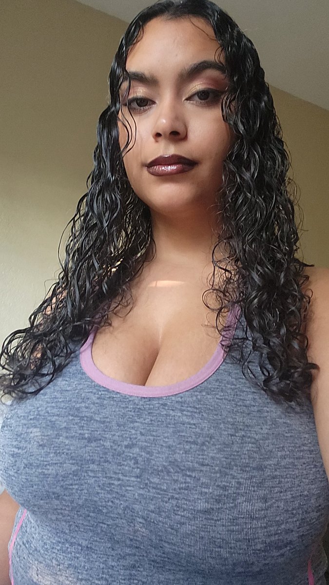 Cinnaminnie tweet media