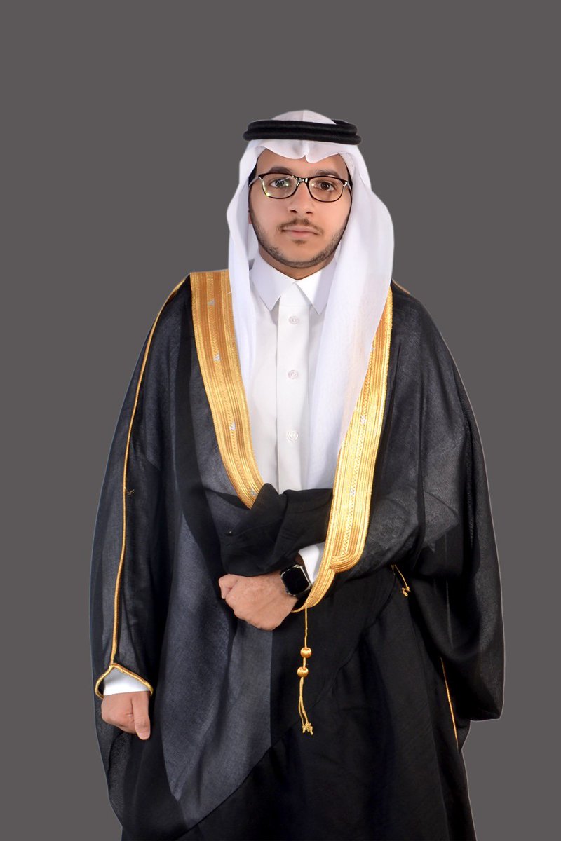 tabuk1news's tweet photo. نبارك للأستاذ سليمان عثمان سليمان العنزي مدير تقنية المعلومات و المدير العام المكلف بشركة درة السنابل بمنطقة تبوك ، لحصوله على درجة الماجستير بأمن المعلومات من جامعة تبوك https://t.co/EEgtP6U8KK