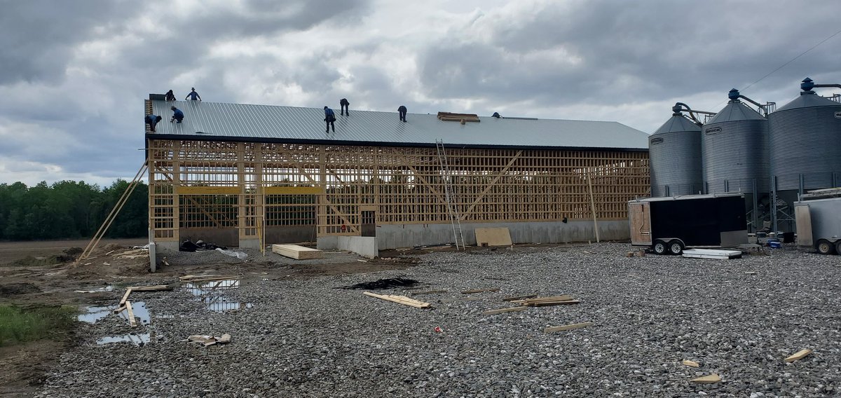 agourmetfarmer's tweet photo. Chop chop. Started setting trusses at 8am... and here we are. Impressive workers they are. 
#makingroom
#moreoil 
#ontag https://t.co/gZijNtwJfz