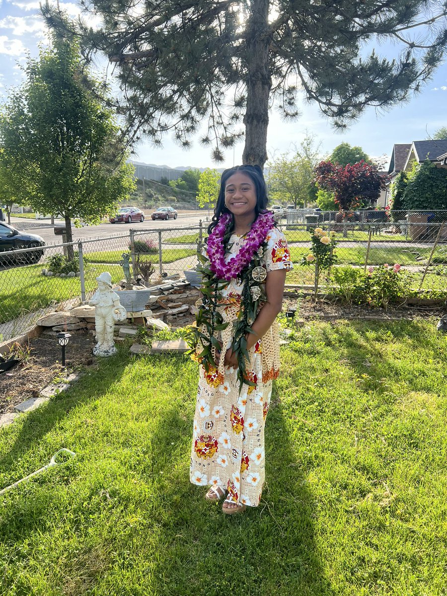 Mi likkle princess just finished elementary 🥲