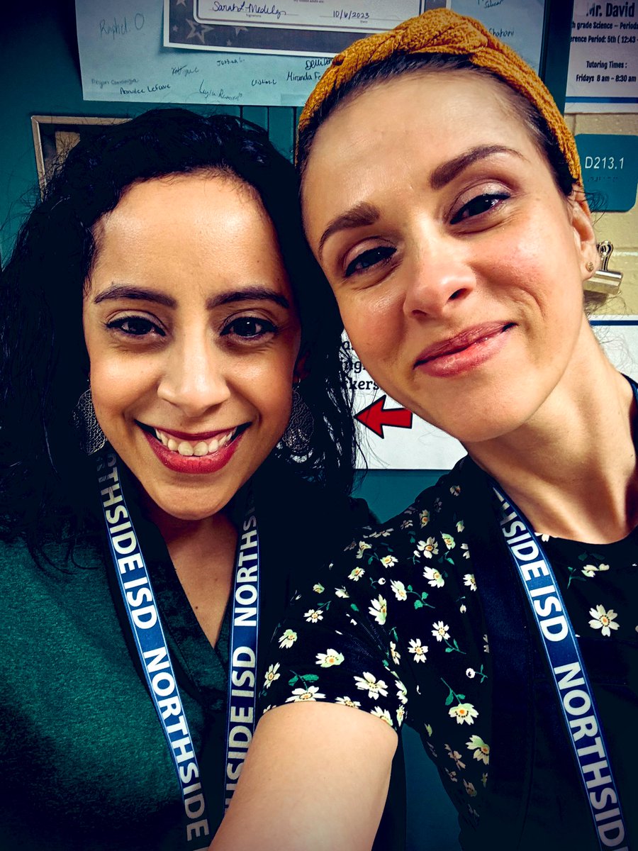 Congratulations to teacher of the week  <a href="/Sci_Medelez/">Sarah Medelez</a> !! <a href="/NISDStinson/">Stinson MS NISD</a> is so lucky to have you! ✨⚡️🌟