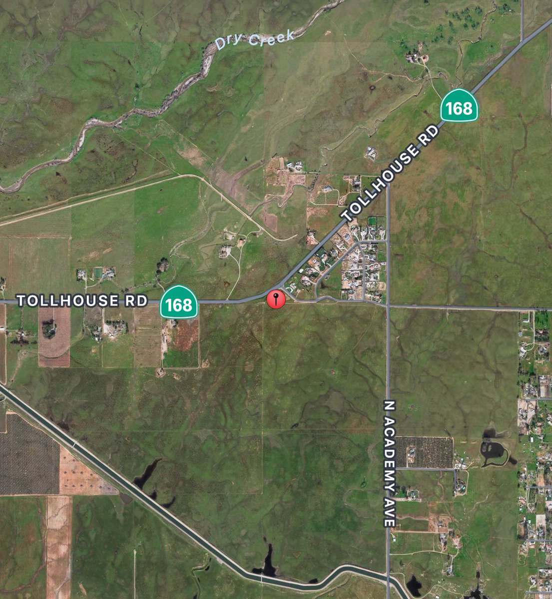 FresnoCoFire's tweet photo. #SheepFire Firefighters are on scene of a grass fire on HWY 168 & Shepard, northeast of Clovis. Forward progress has been stopped with firefighters working on containment. https://t.co/9gtOGfBNBB