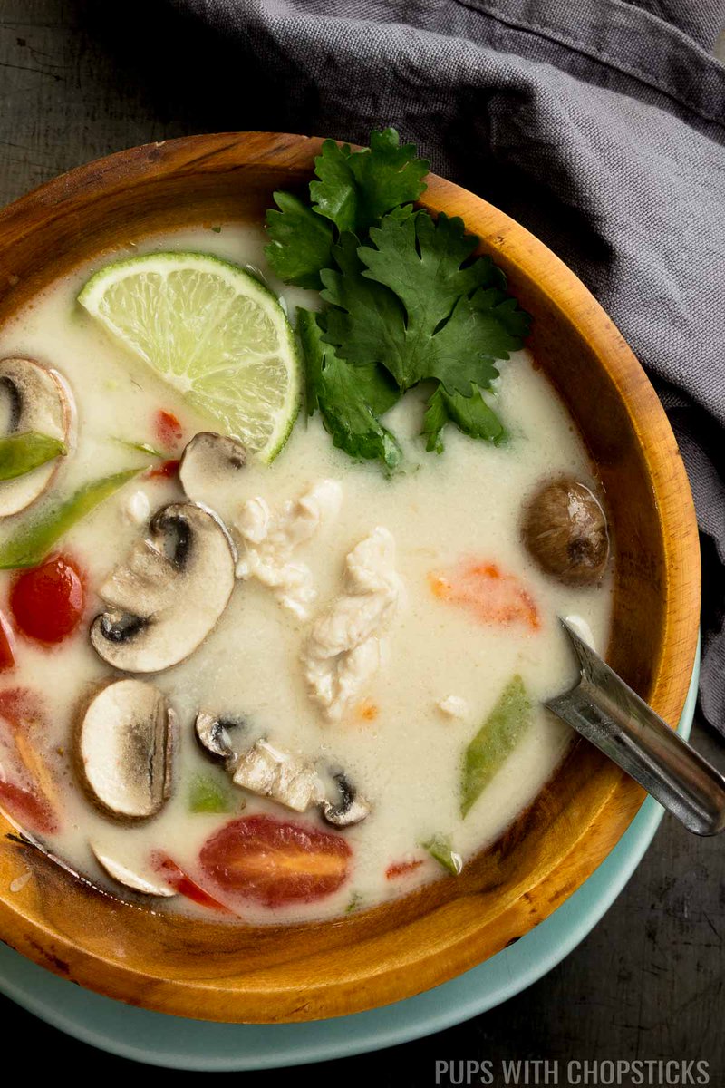 Easy Tom Kha Gai Soup (Thai Coconut Chicken Soup)
Recipe: pupswithchopsticks.com/easy-tom-kha-g…
#foodie #Nomnom #asianrecipes #asianfood