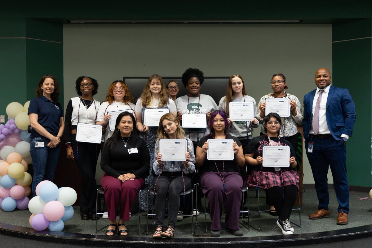 Congrats to these <a href="/SPRINGHIGHLIONS/">Spring High School</a> who received their Community Health Worker (CHW) licensure as part of a collaboration between <a href="/SpringISD/">Spring ISD</a> and TEPHI!