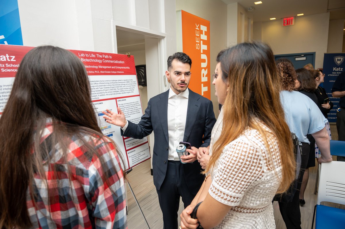 Katz School of Science and Health (@yukatzschool) on Twitter photo In partnership with <a href="/WeillCornell/">Weill Cornell Medicine</a>, #KatzSchool students help startups bring new lifesaving therapies to market.
Read the full story: bit.ly/3V4VAJE
#WeAreKatz #KatzSchool #Biotech #Pharma #Innovation #Entrepreneurship In partnership with <a href="/WeillCornell/">Weill Cornell Medicine</a>, #KatzSchool students help startups bring new lifesaving therapies to market.
Read the full story: bit.ly/3V4VAJE
#WeAreKatz #KatzSchool #Biotech #Pharma #Innovation #Entrepreneurship