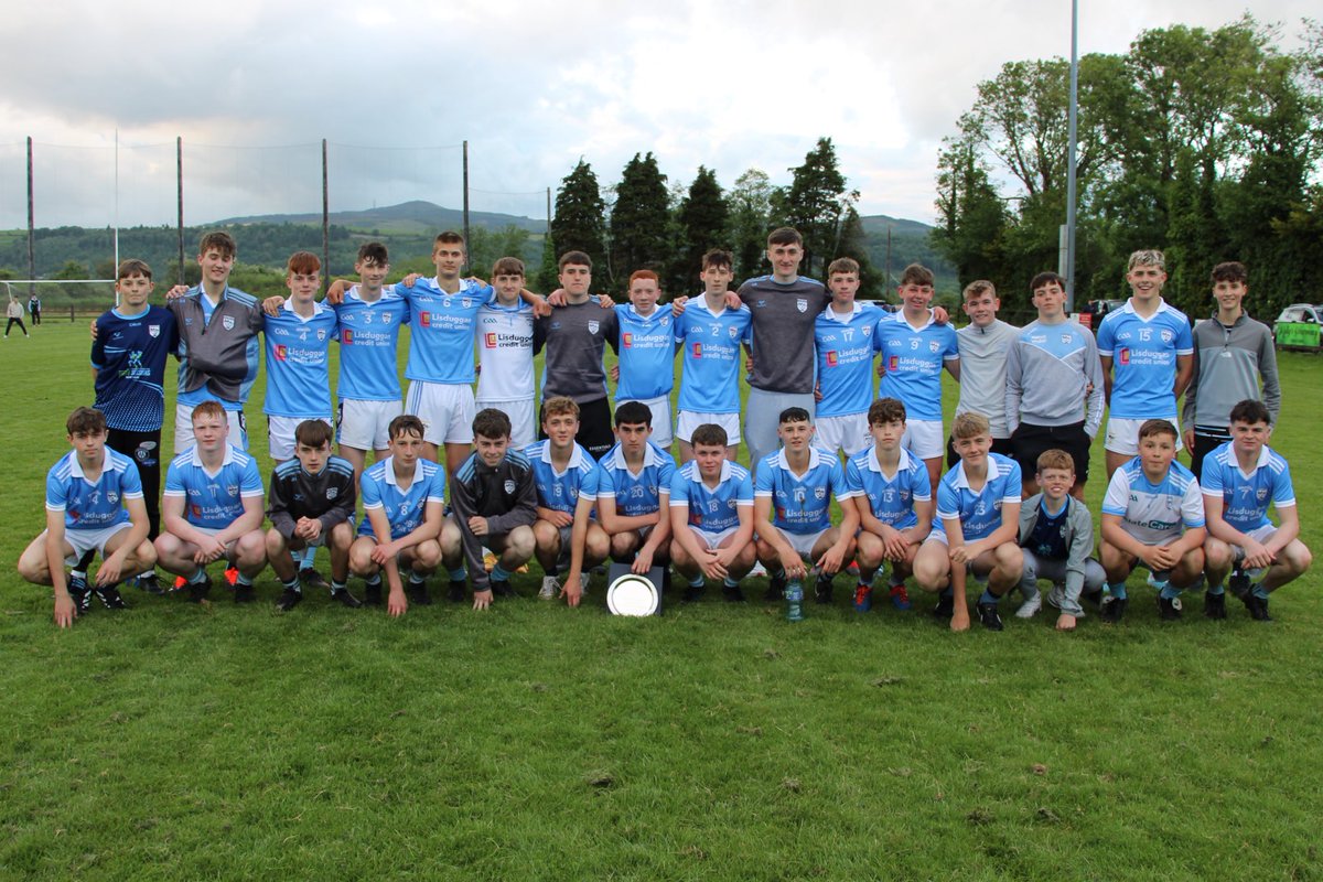 Well done to our minor hurlers on winning the division 1 minor hurling league this evening beating Abbeyside in Abbeyside this evening

#RoanmoreAbú #SkyBlueandWhite