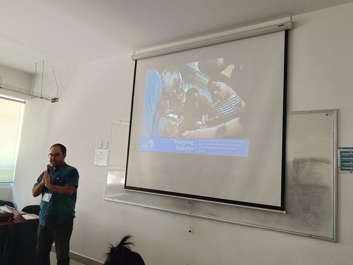 Jacopo Is now telling us about the #mapping Makoko project - they used drones to put on the map a neighborhood of Lagos which was totally out of the map. @EROMOSELEJOHNA (who was supposed to be here) was part of the project.
#csvconf #commallama