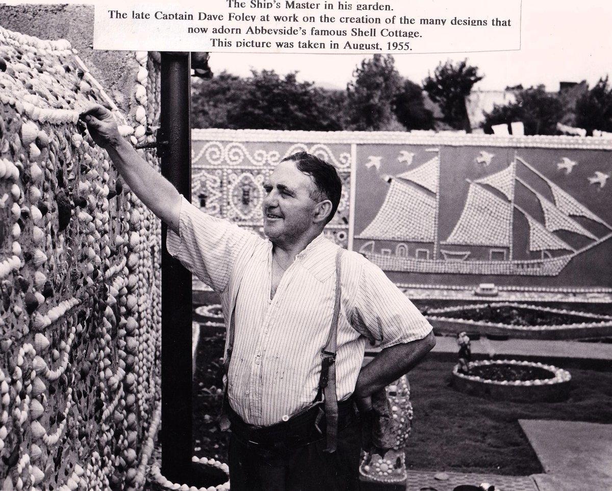 Captain Dave Foley, #Abbeyside began decorating the cottage with shells in 1954. It began as a simple Marian shrine to Our Lady & grew from their. David died in 1962 & his wife Mary continued his creative work. A lovely & unique tourist attraction back in the day. Photo Tom Tobin