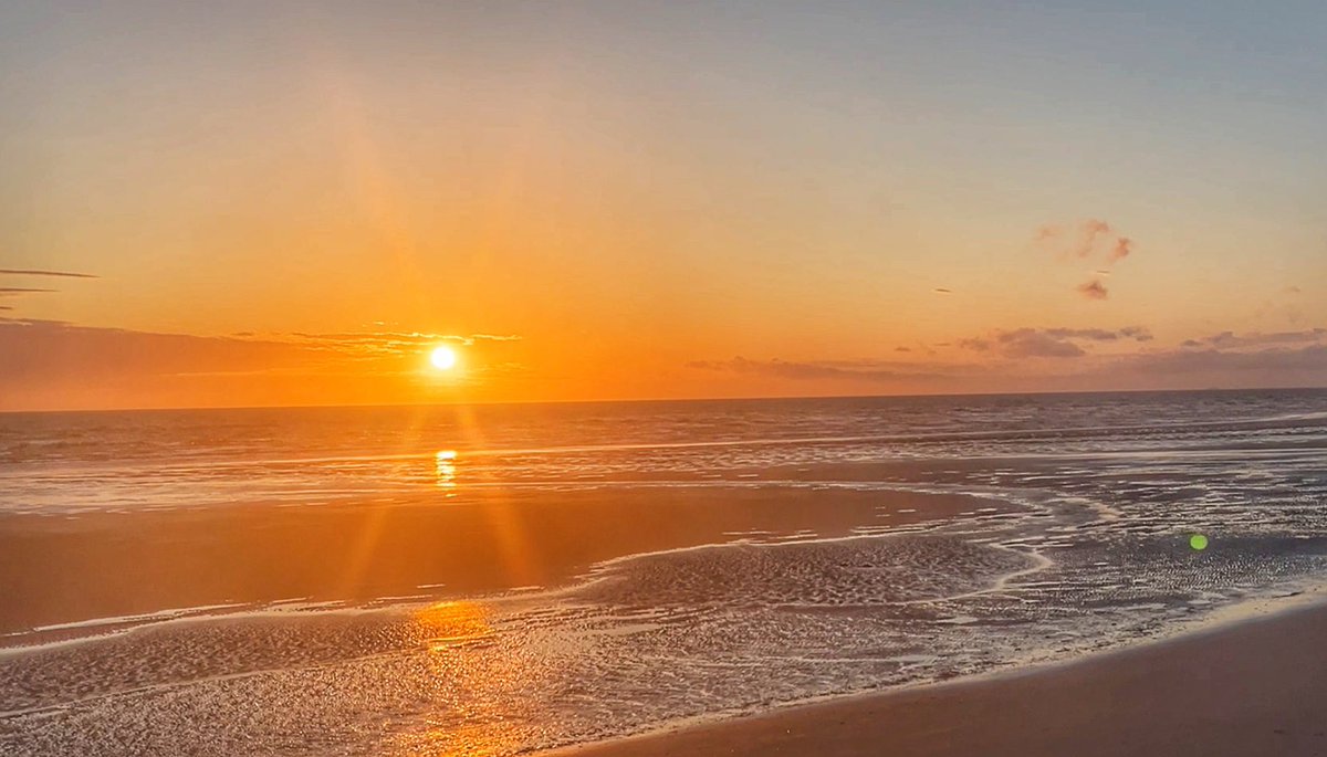 Tonight’s sunset from #Blackpool south promenade #Westisbest