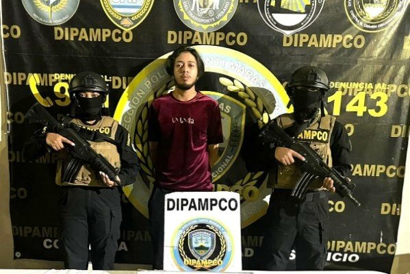 #NOTICIA | En dos operaciones desarrolladas por la DIPAMPCO en la capital son capturados tres miembros de la Pandilla 18 vinculados a la distribución de narcóticos

Ver Más: canal6.com.hn/?p=443525