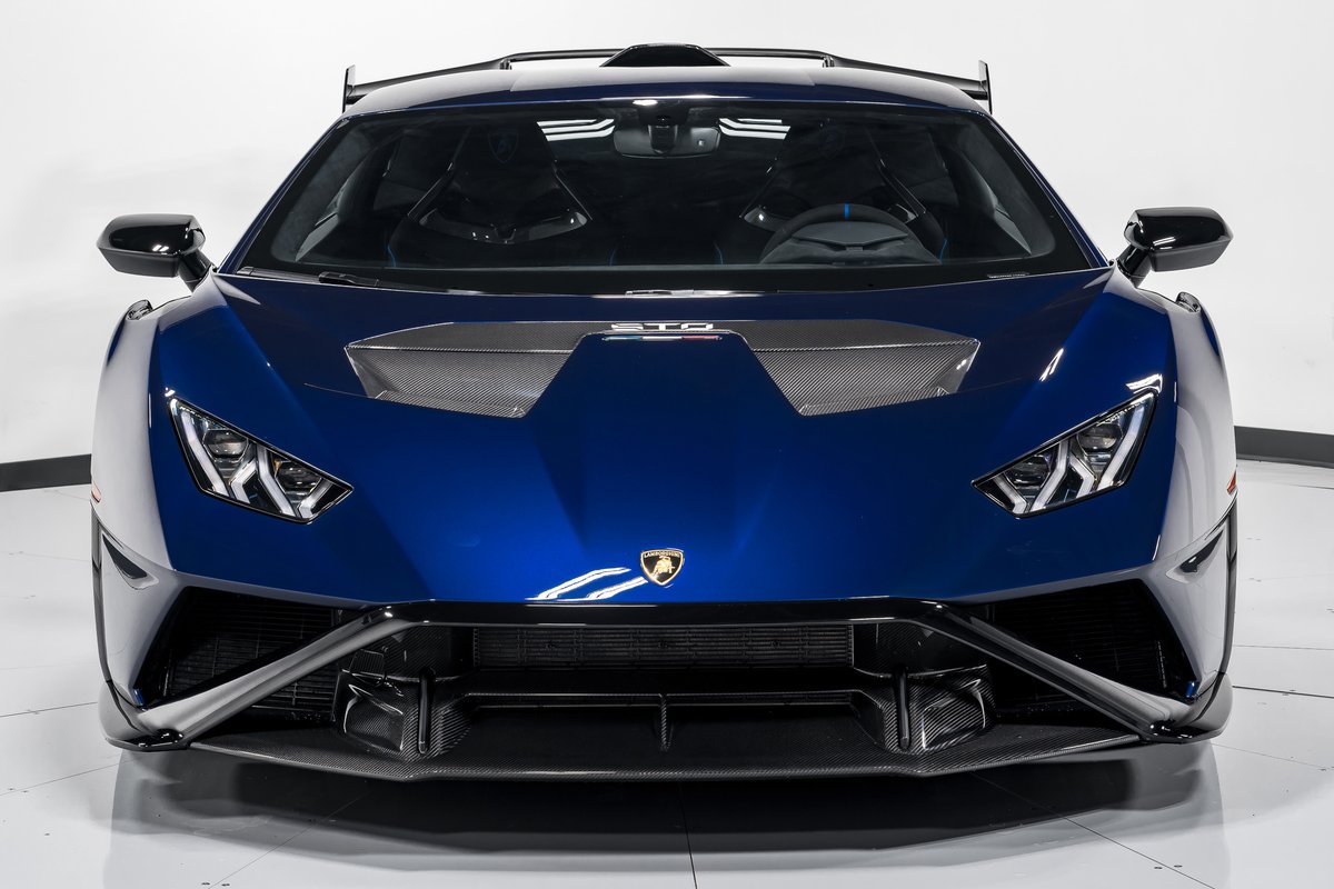 Lamborghini Dallas tweet media