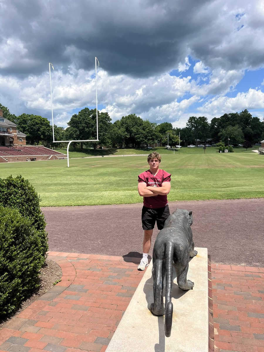 Had a great visit at Hampden-Sydney today! It was great to get back and see an awesome school with awesome coaches, thanks for having me! <a href="/CoachRWilson/">Ryan Wilson</a> <a href="/ZachZullinger/">Zach Zullinger '07</a> <a href="/Coach_Luvara/">Vince Luvara</a>
