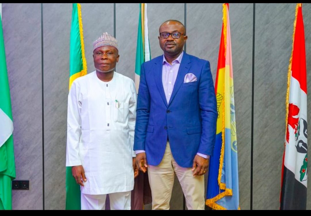 Nicholas_jar's tweet photo. HM Olubunmi Tunji-Ojo received on courtesy visit Hon. Saka Yusuf Ogunleye, the Honourable Commissioner, Ministry of Youth and Sports Development, Ondo State, in his office, discussing potential ways of collaboration and partnership. https://t.co/zSrwXUeiji