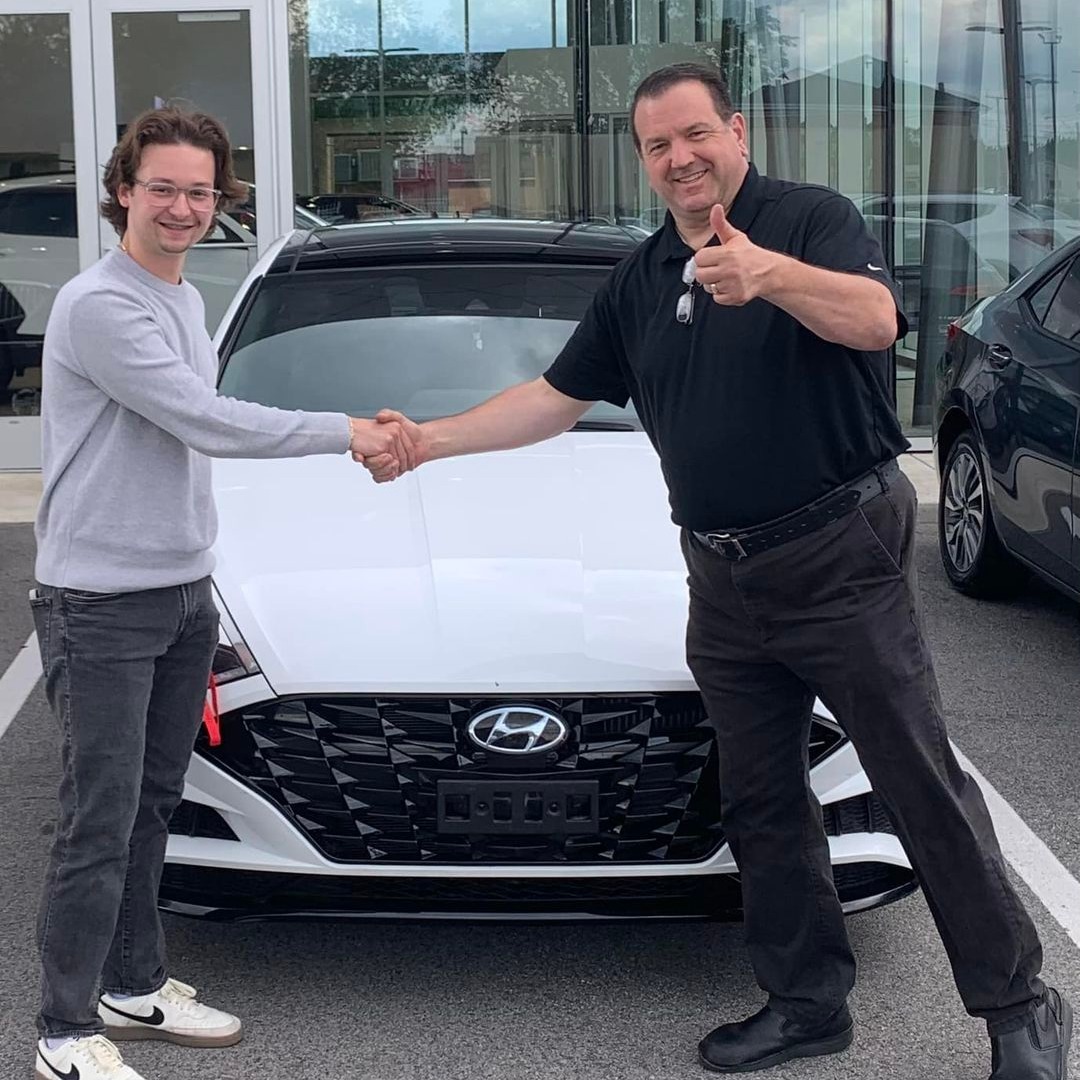 Congrats to Ben on your sleek new Elantra N and Nicholas on your stylish Hyundai Sonata! Welcome to the Webb Hyundai Highland family! 🥳 Test drive with Big John today: bit.ly/4bGk1DY
 #BigJohnSells #WebbHyundaiHighland #ElantraN #HyundaiSonata #HappyCustomers