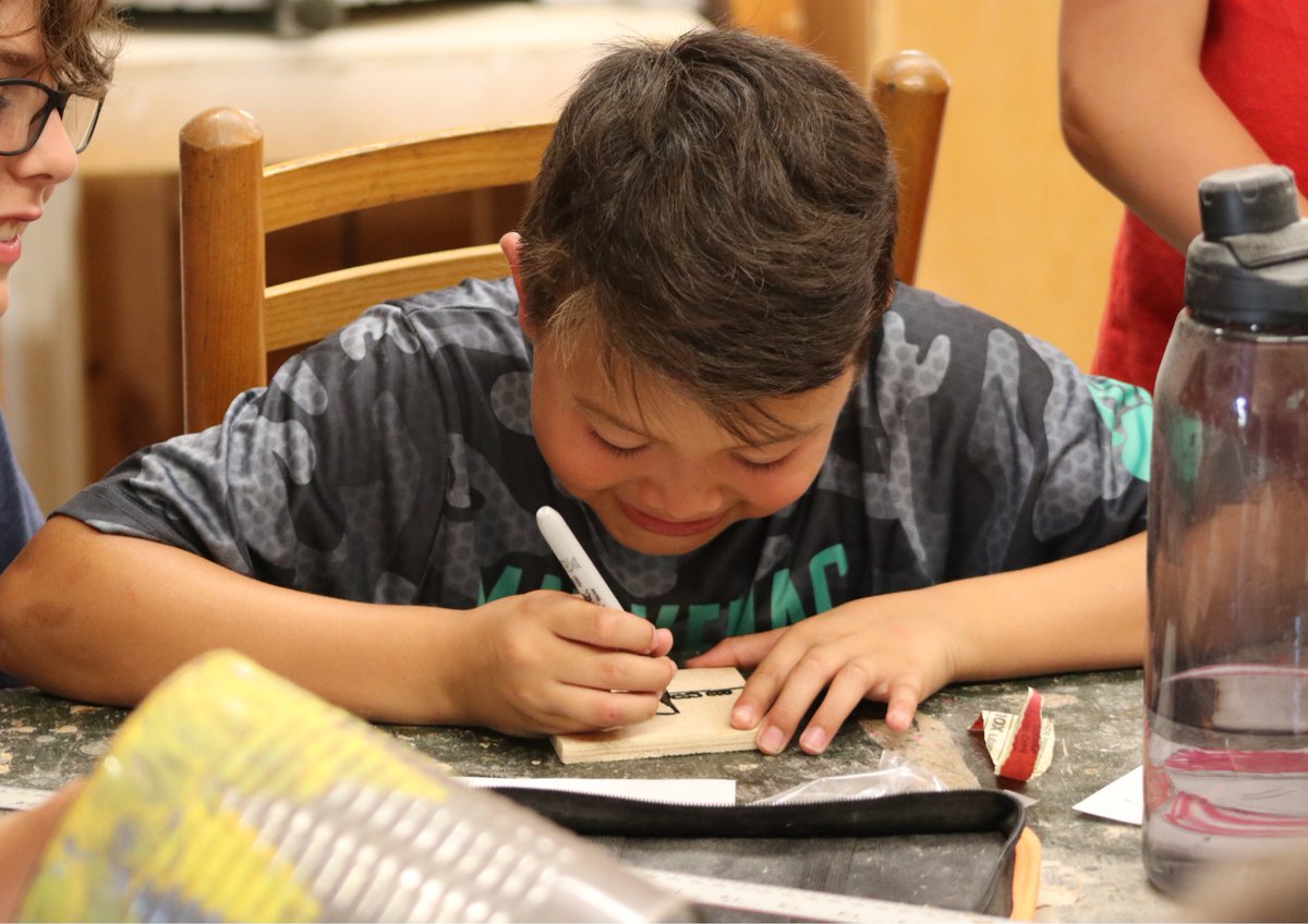 Discover your inner artist, unleash your creativity, learn new skills, and make unique creations. 🧑‍🎨🖌️

#mknextraordinary #art #camp #woodshop #animation #summercamp