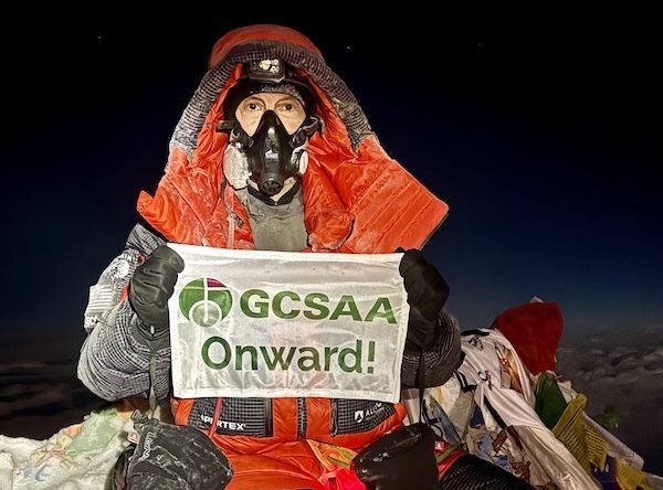 GCSAA CEO Rhett Evans completes 45-day journey to the top of Mount Everest golfweek.usatoday.com/2024/05/29/gcs…