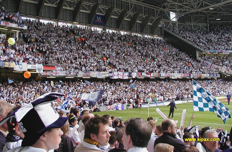 ON THIS DAY 2005: Preston North End at the Millennium Stadium for their game against West Ham United #PNE #PNEFC