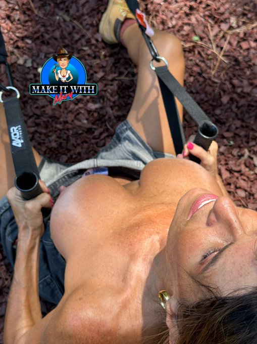 Outdoor topless workout. 💦💦 https://t.co/KKwQdsucQd   https://t.co/mqvFTqoQ3W https://t.co/26mcuJw4B<a href="/tag/jeep"class="tags"><span>#jeep</span></a><a href="/tag/themaryburke"class="tags"><span>#themaryburke</span></a>