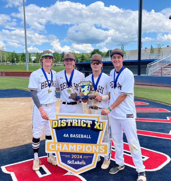Coach_Ward23's tweet photo. From the Gridiron to the Diamond. Still Champs!! #1Way
Congrats to @BCDiamondHawks on the District Championship 🏆 https://t.co/v4WwEtcDMd