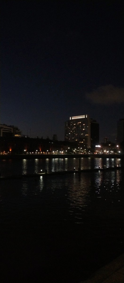 Reflejos #PuertoMadero #CABA #BuenosAires 🌜🇦🇷 @Imagen_Arg #hacerfotos