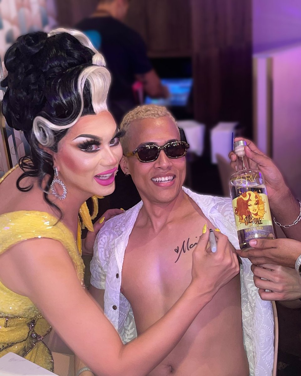 Bottle signings with the #queens are so much fun, and you never know what's going to happen! Where should we host a signing next? Let us know in the comments and we just might head your way.
<a href="/ManilaLuzon/">Manila Luzon</a>

#SERVpresents #BottleSigning #DragQueen #SERVing #SERVed #DrinkResponsibly