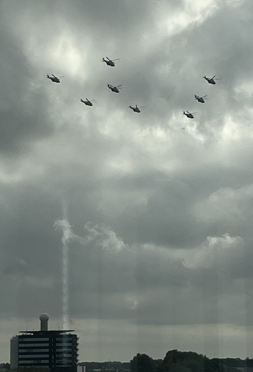 HfdHR_KM's tweet photo. @Defensie @Kon_Luchtmacht @dhcluchtmacht @CDS_Defensie @DefensieMin @DefensieStas @kon_marine https://t.co/5TdcbVCSdV