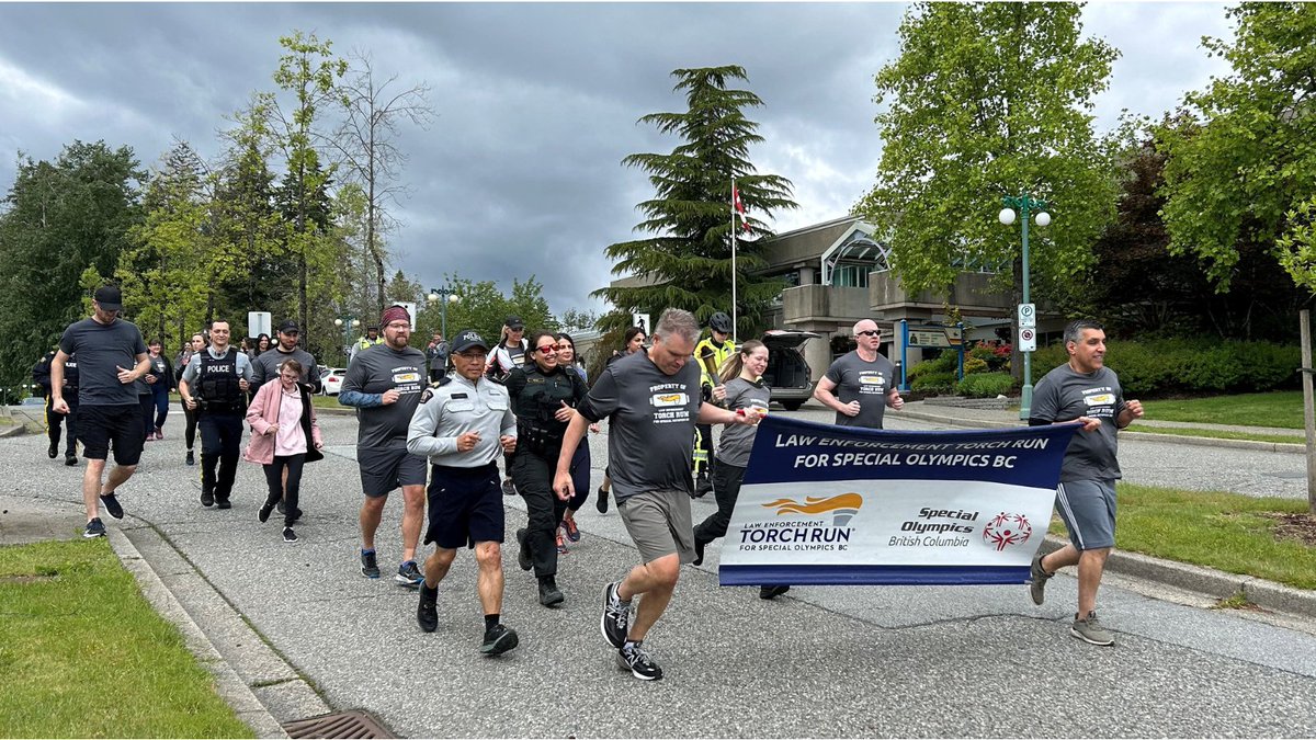 What a great day at the Surrey Torch Run! 🎉 Thank you to members from <a href="/SurreyRCMP/">Surrey RCMP</a>, <a href="/DFO_Pacific/">DFO Pacific</a>, <a href="/BCSheriffs/">British Columbia Sheriff Service</a>, and everyone who ran in support of <a href="/sobcsociety/">SOBC Society</a>! 💪

Donate, find upcoming events, or participate virtually: specialolympics.ca/british-columb…