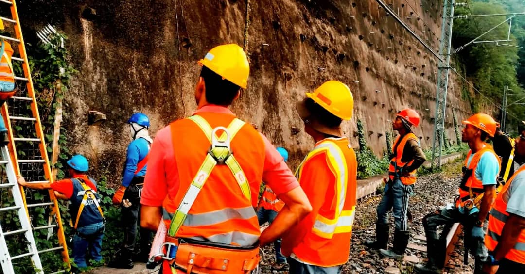 #Entérate | Trabajadores de IFE realizarán “Pico y Poda” al tramo Ezequiel Zamora 1 ➡️ goo.su/B6neH #LaGMTVzlaIndetenible