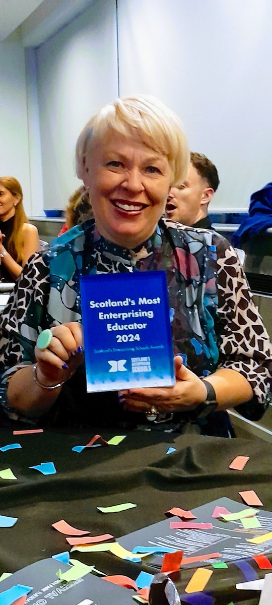 So proud. Let's celebrate one of our DYW SCs @LHSArtandDesign who has won Scotland's Most Enterprising Educator 2024. Judges described her enterprise work as 'truly transformational'. Take a bow, Miss McAinsh Very well deserved. @LarbertHigh @DYWScot #FOYE24