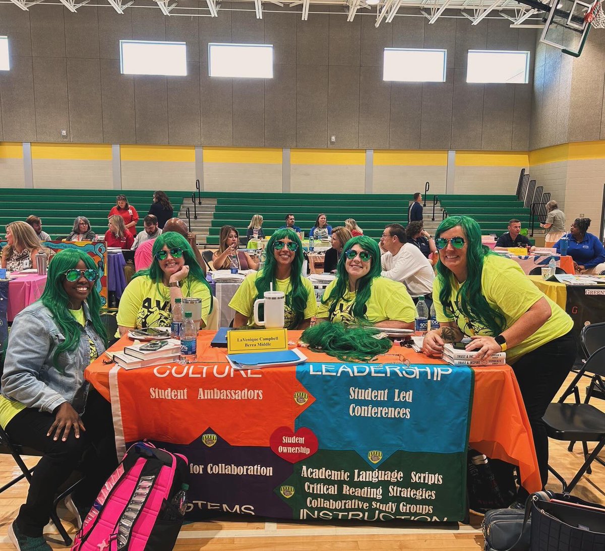 BereaBulldogsMS's tweet photo. ๐ We kicked off the summer with Middle Level Planning Day
๐ Rocked our โbest school spiritโ and made a flag to represent our focus areas for next year
๐ซถ๐พ Looking forward to all the student ownership that is to occur next year
#lovesupportaccountability #workhardbekind https://t.co/tds22rH7mw