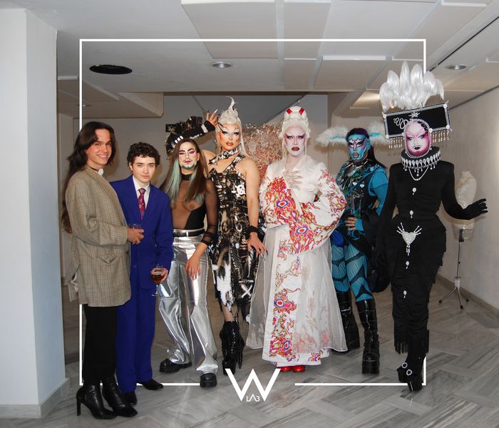 White Lab tweet media