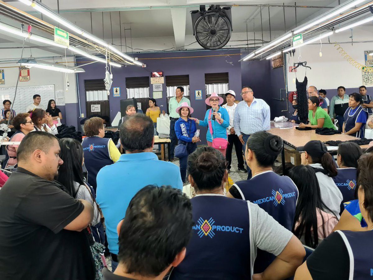 ¡En México, el cambio viene con mujeres Xingonas!🩷
Hoy acompañé a mi amiga <a href="/minervahdezmx/">Minerva Hernández</a> candidata a la presidencia municipal de Tlaxcala.🇲🇽
Estoy convencida de que es una mujer con la capacidad y resultados que el estado necesita.🙌🏻
¡Vota este 2 de junio! ¡Vota PAN!🗳️