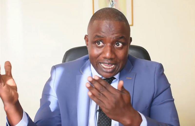 📌🚨 Monsieur le Président le temps ne chôme pas (Par Dr Yoro Dia <a href="/YoroDIA18/">Dr Yoro DIA</a>) :

Le Président de la République est parti des « assises pour redorer le blason de la justice » dans son discours du 03 avril à la nécessité d’éviter le « gouvernement des juges » dans le discours du 28