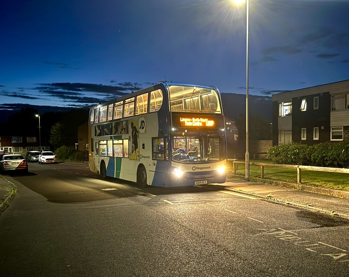 Stagecoach Eastbourne Loop waiting its time at Cade Street, Hampden Park at 22:23pm towards Langney Shopping Centre.