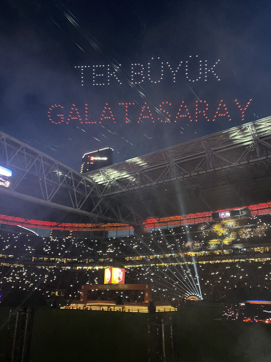 TEK BÜYÜK GALATASARAY!

#Galatasaray  #Hedef25 #Şampiyon24