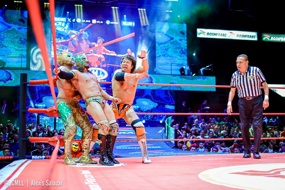 For the first time in history, the MLW World Tag Team Championship was defended last night at Arena Mexico, promoted by CMLL. CozyMAX (Satoshi Kojima & Okumura) defeated Los Depredadores (Magia Blanca & Rugido) to retain the titles.   © CMLL / Alexis Salazar  #MLW #CMLL