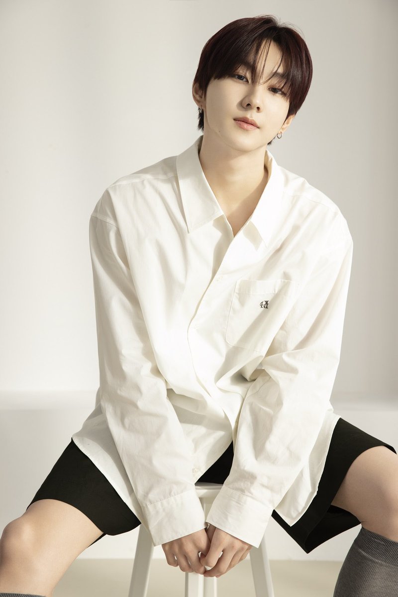 피치존 정원이 고화질로 보니까 더 예쁜디?
반바지 니삭스 최고
진짜 맨날 볼래..