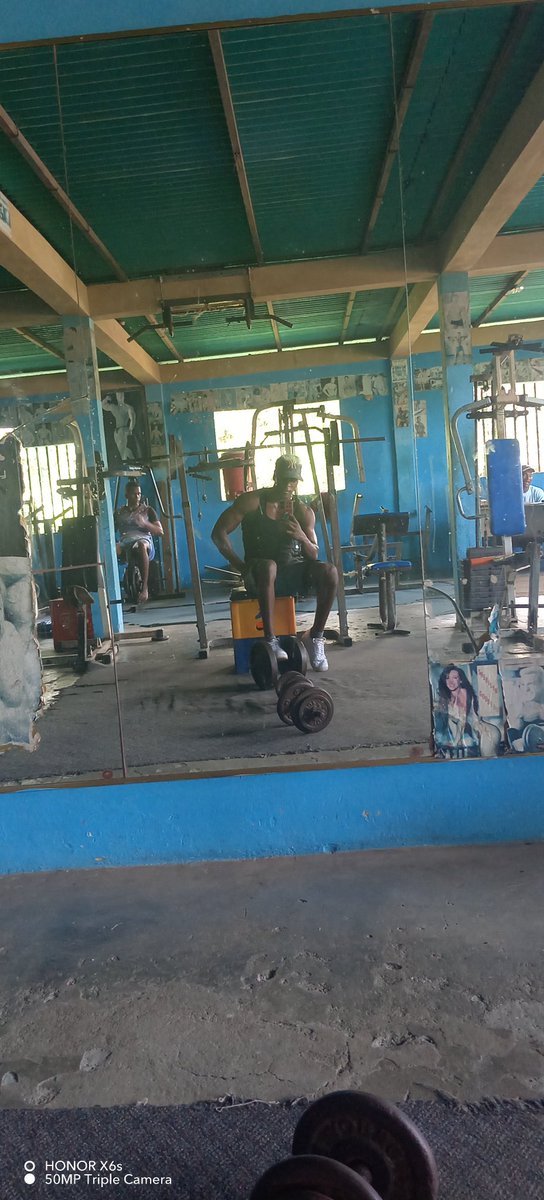 Entrenando en el. Gimnasio
