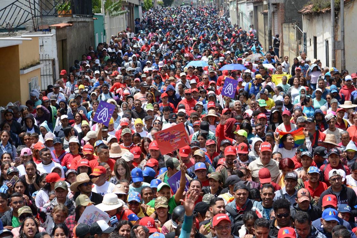 #29May 📣 Jorge Rodríguez: 'Pueblo de Sanare se movilizó para respaldar con amor y fuerza patriota al presidente Nicolás Maduro' @Bombero2023 @pedrobr96924768 @psuvlara2023